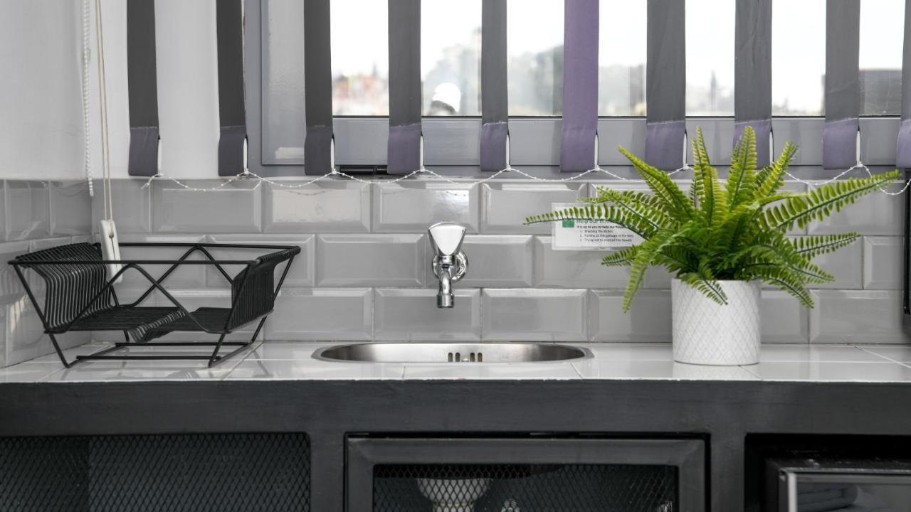 Monastiraki Citycenter Sleepbox- Unspoiled Apartment